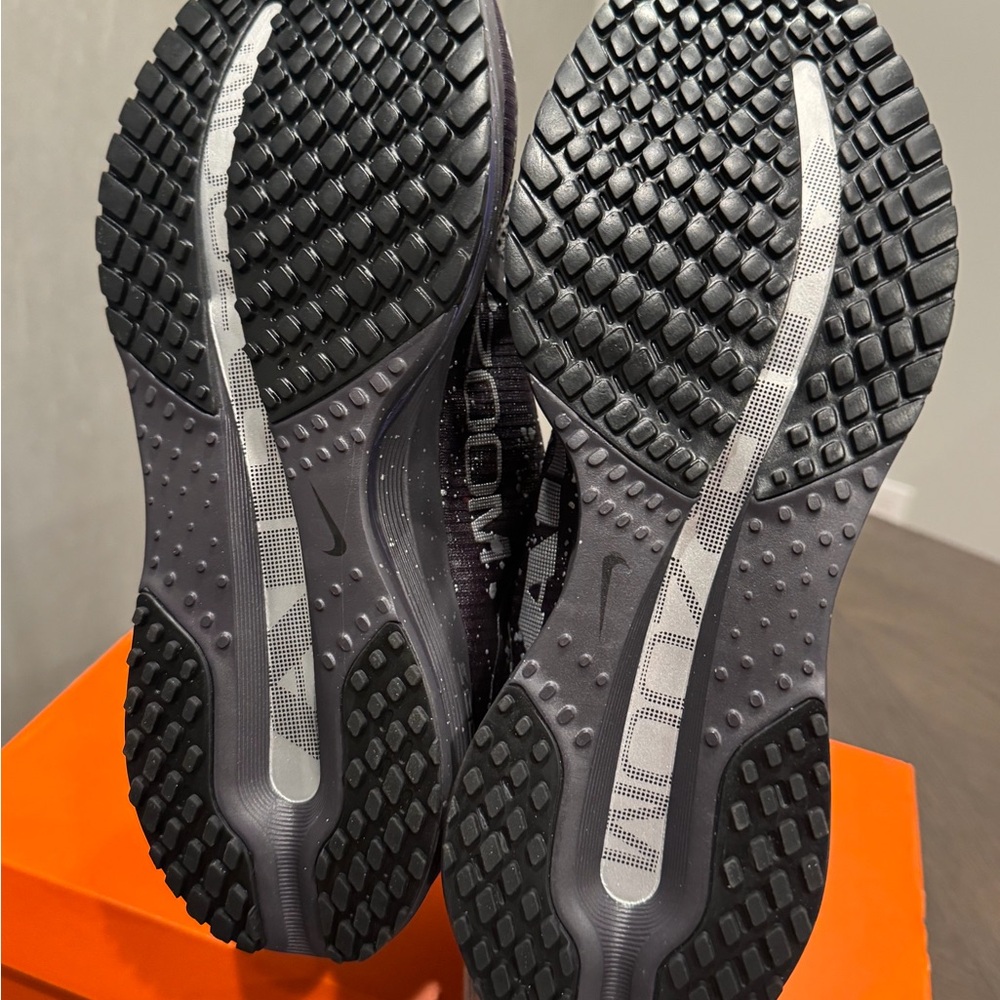 Women’s Nike Pegasus Premium - Picture 3 of 7